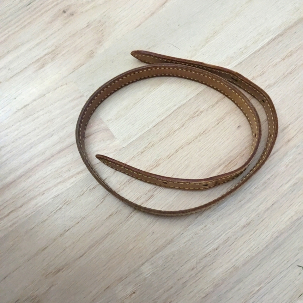 Authentic Louis Vuitton strap for bucket bag qty 1